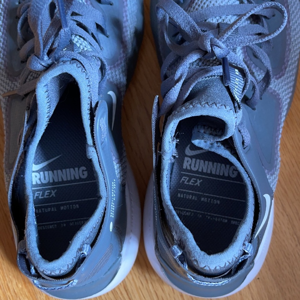 Nike Flex Running Shoes - Picture 3 of 5